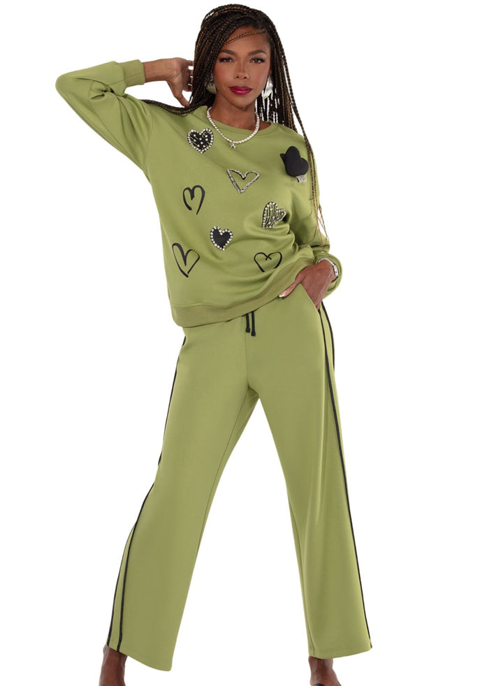 2pc. Top & Pant Set - Love The Queen. Style 17638 - Especially Yours