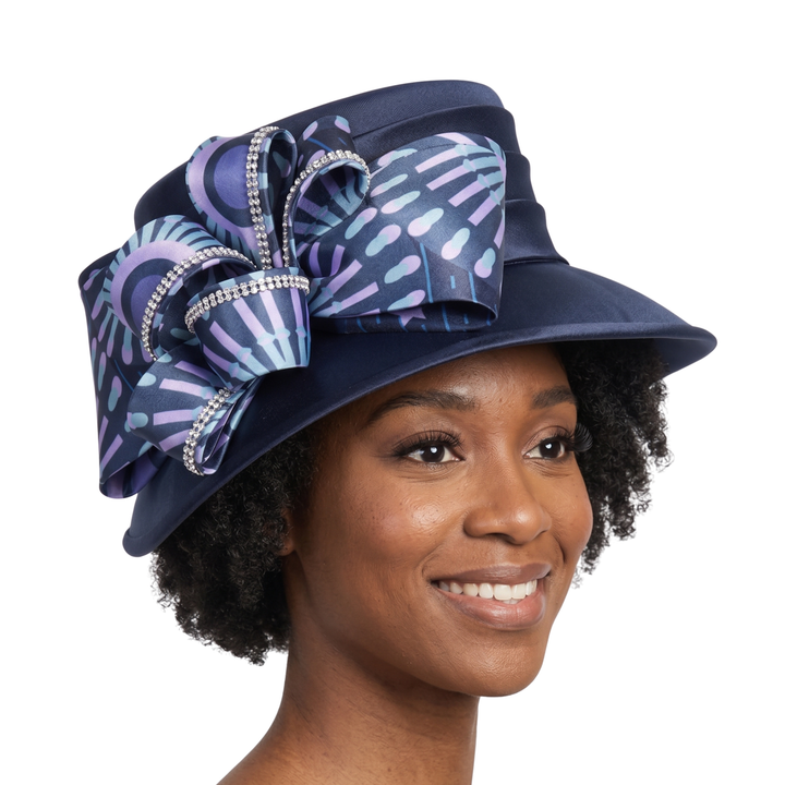 Medium Brim Hat w/ Ovsz Flower Ribbon