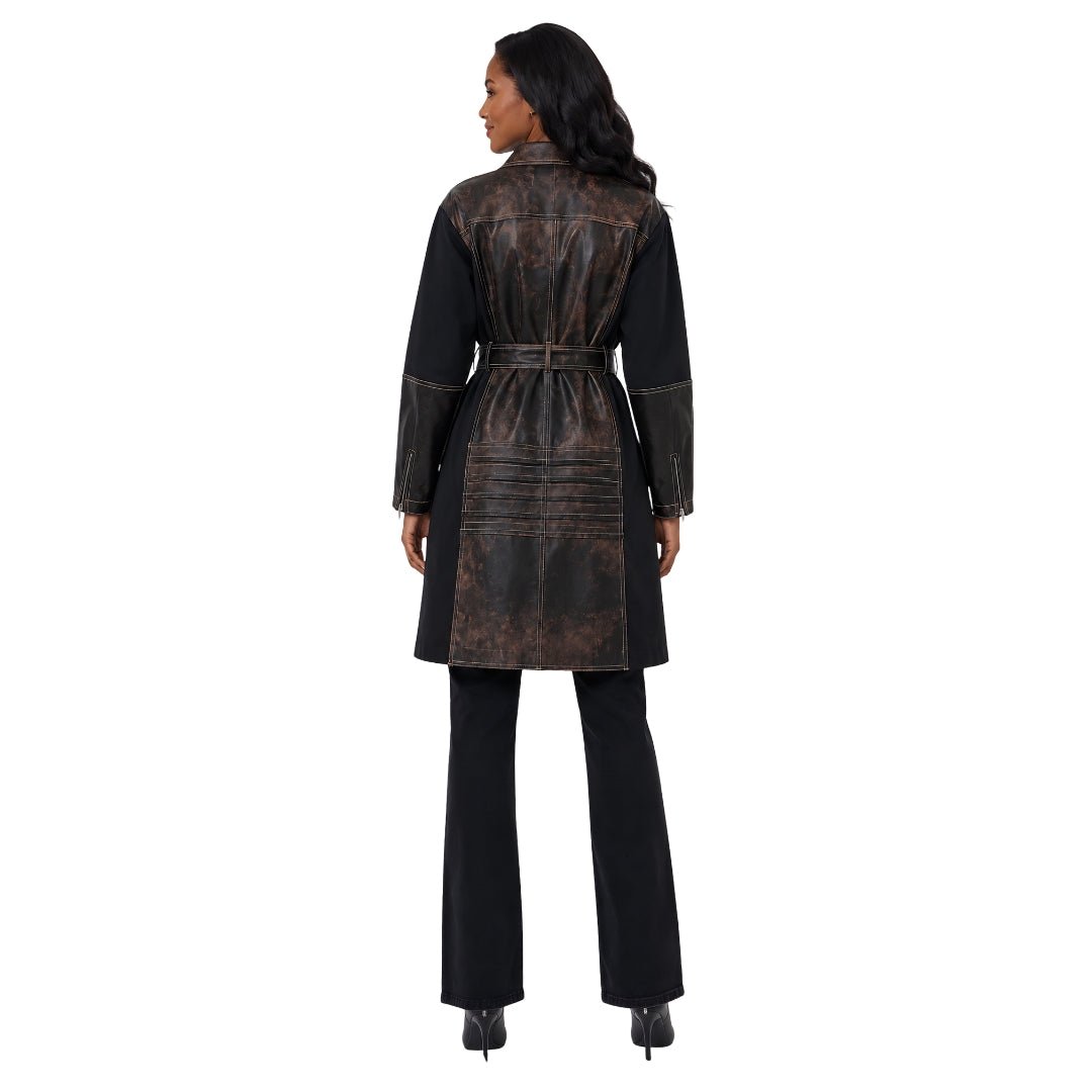 Coat - Love The Queen. Style 17623 - Especially Yours