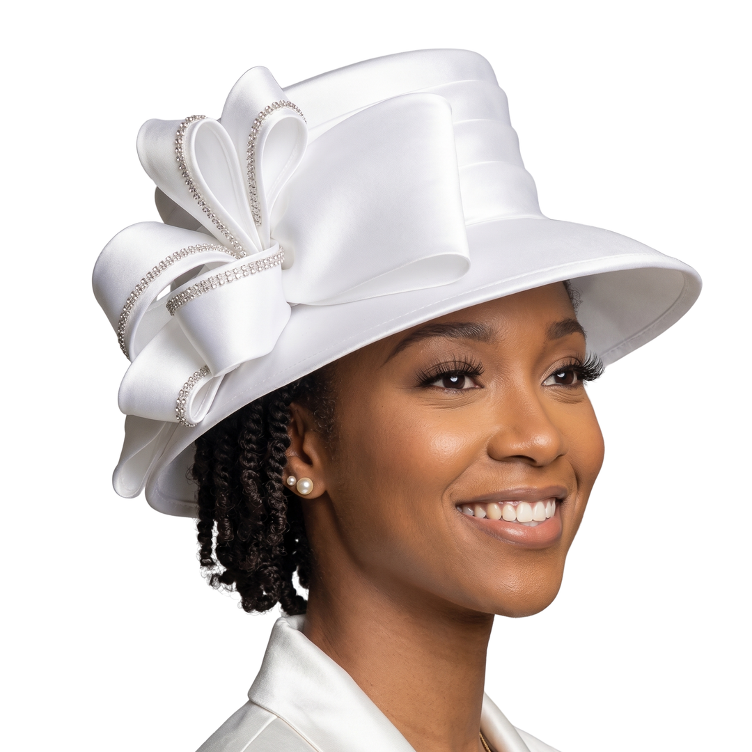 Medium Brim Hat w/ Ovsz Flower Ribbon