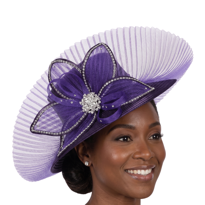 Medium Brim Stoned Hat w/ Flwr and Fan-shaped Veil