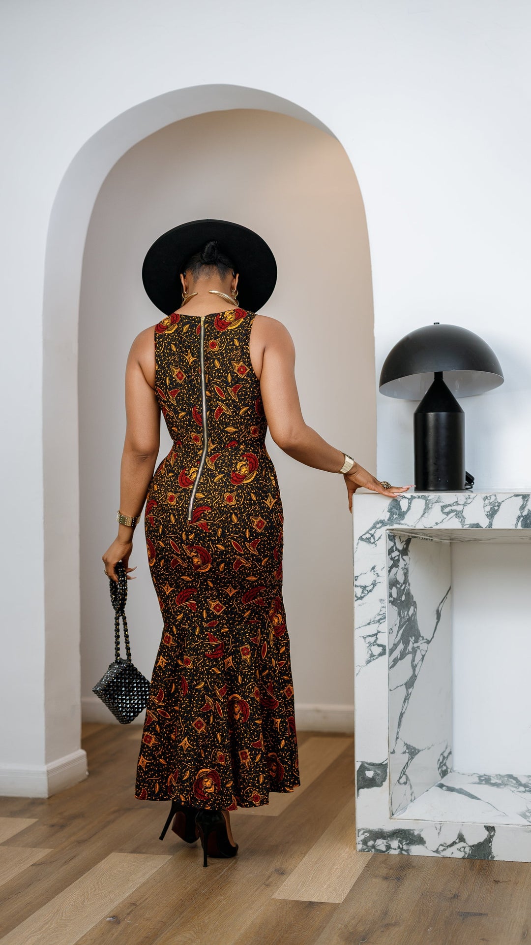 EYI AFRICAN PRINT SLEEVELESS SCOOP NECK MIDI DRESS