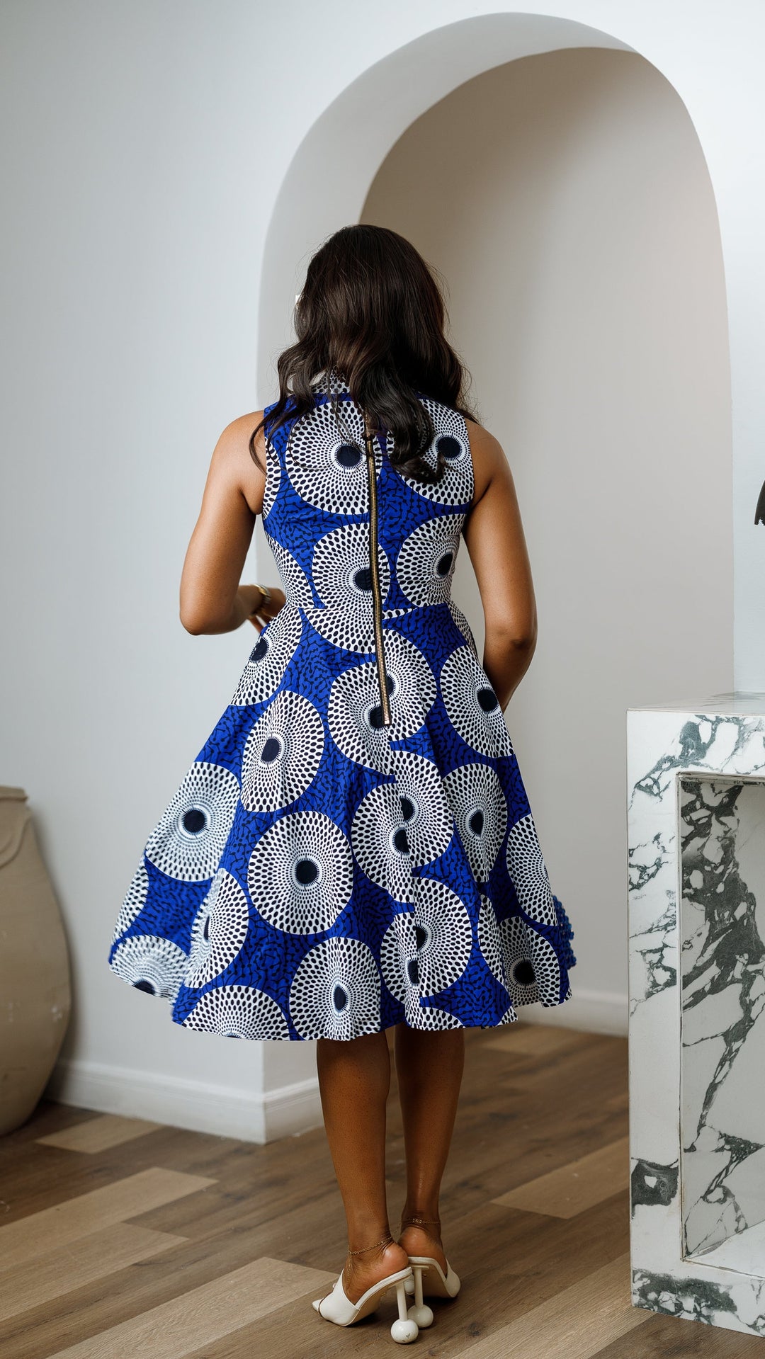 ZURI AFRICAN PRINT SLEEVELESS HIGH NECK MIDI DRESS [BLUE]
