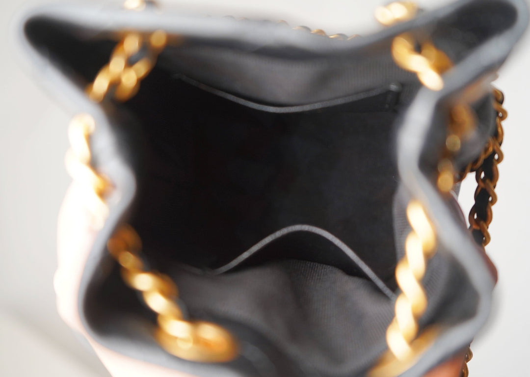 Chanel - Shiny Lambskin Quilted Chain Bucket Bag Black - Especially Yours