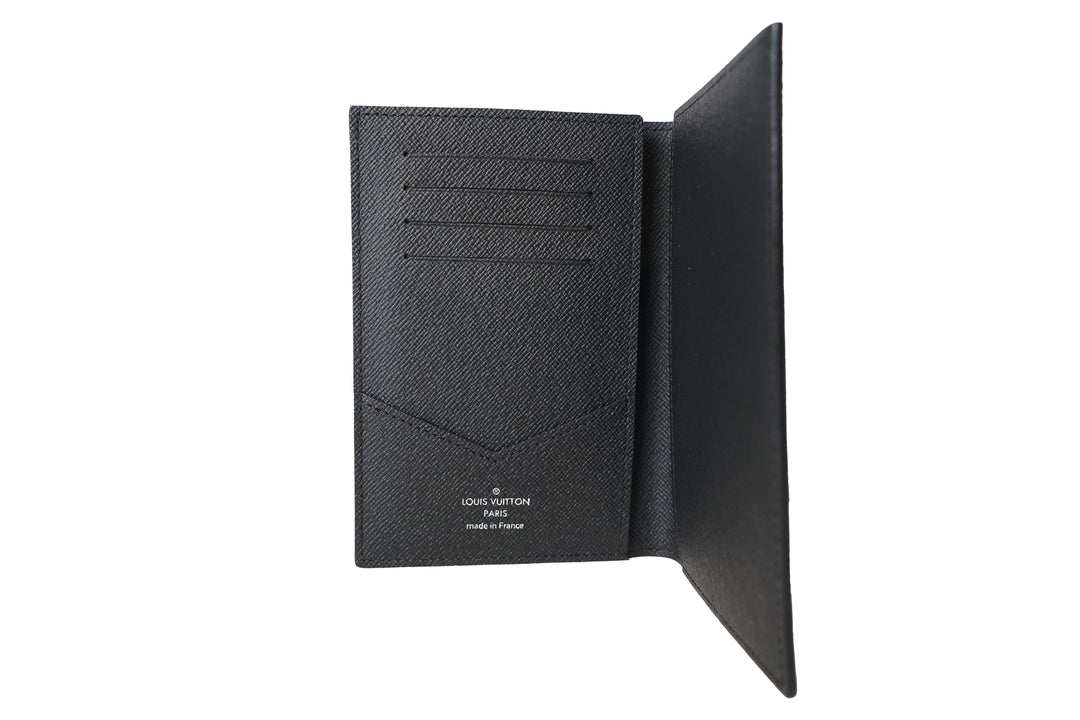 Louis Vuitton Mens Passport Holder