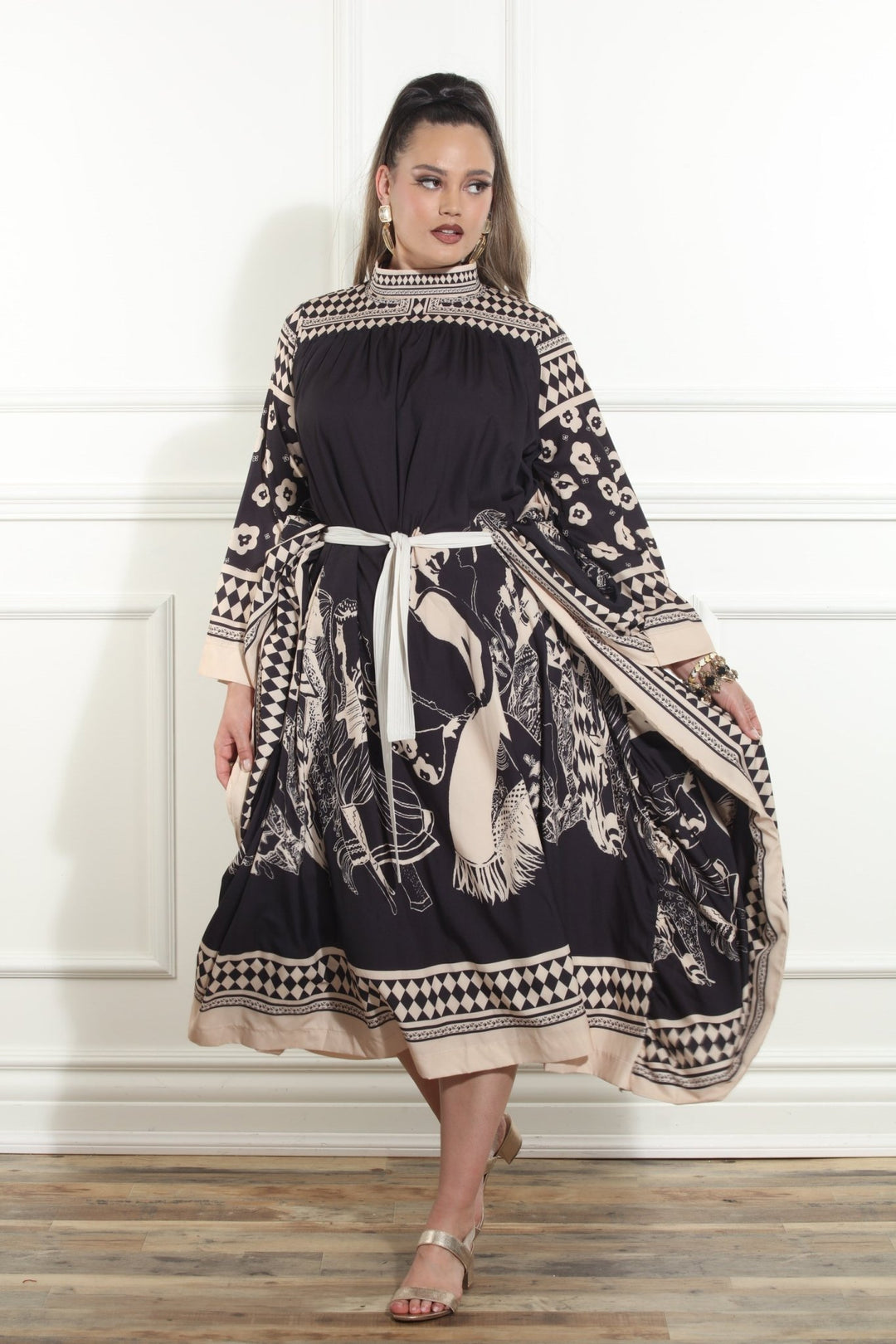 Luxe Moda, - Style LM - 472 - Especially Yours