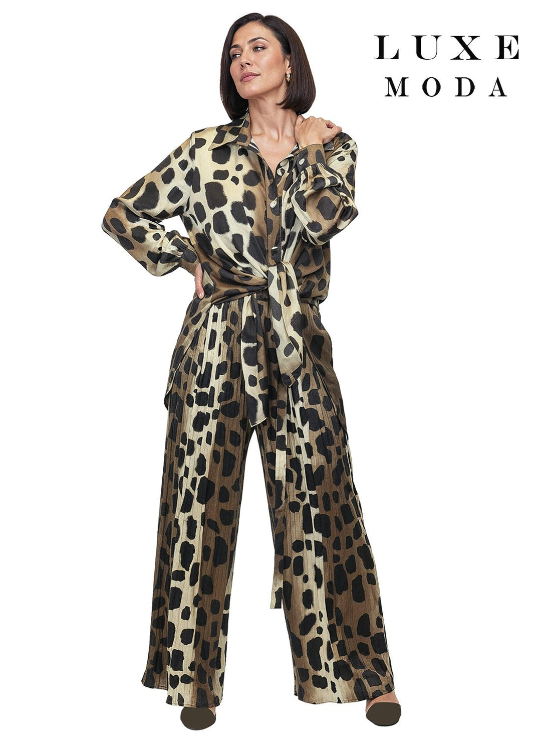 Luxe Moda, Style LM - 496 - Especially Yours