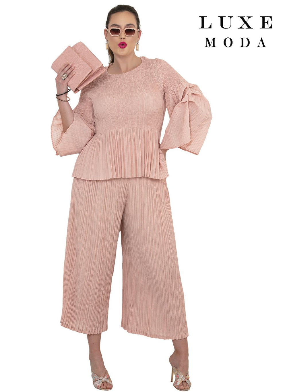 Luxe Moda, Style LM - 509 - Especially Yours