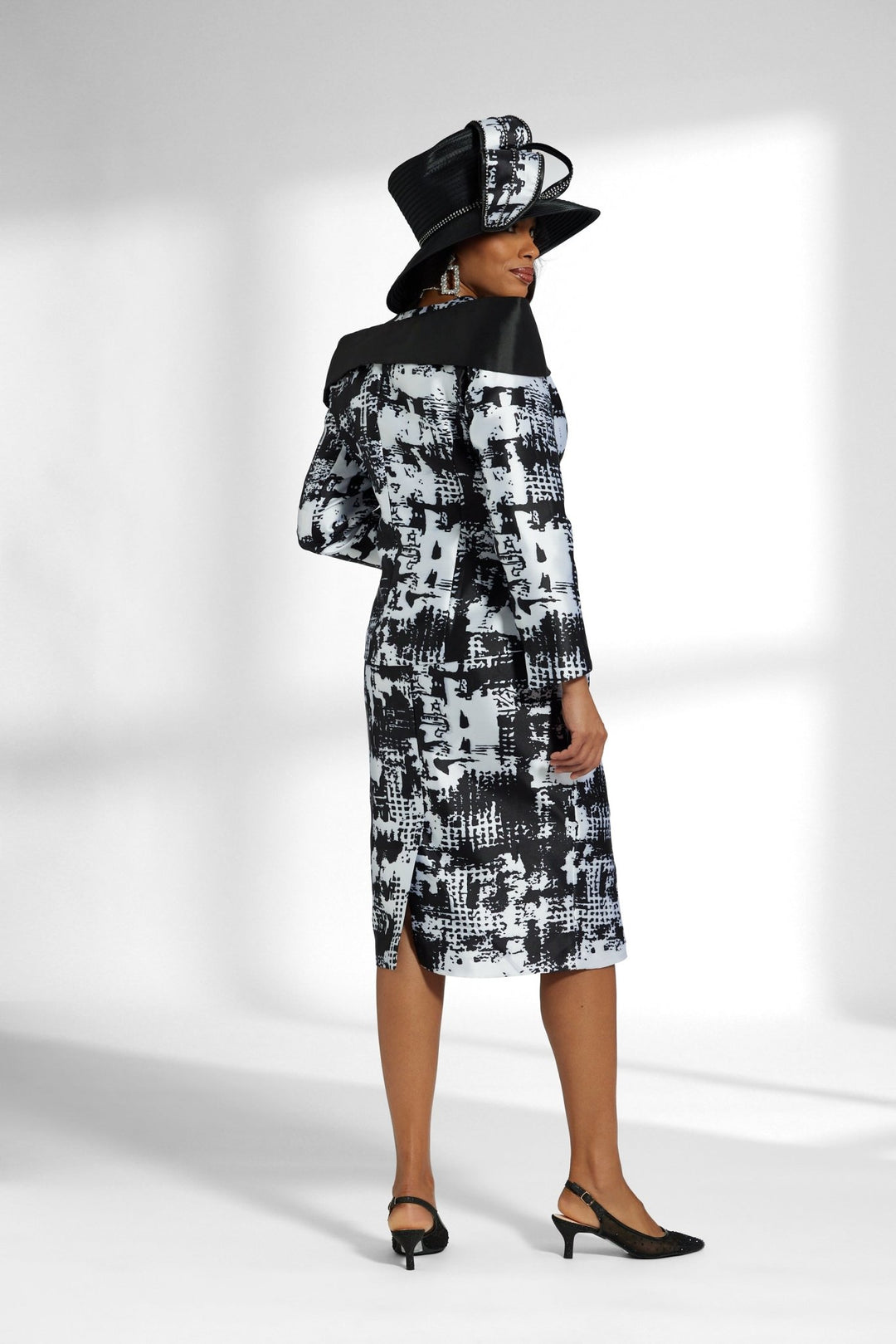 Art of Color Suit by EY Boutique - Especially Yours