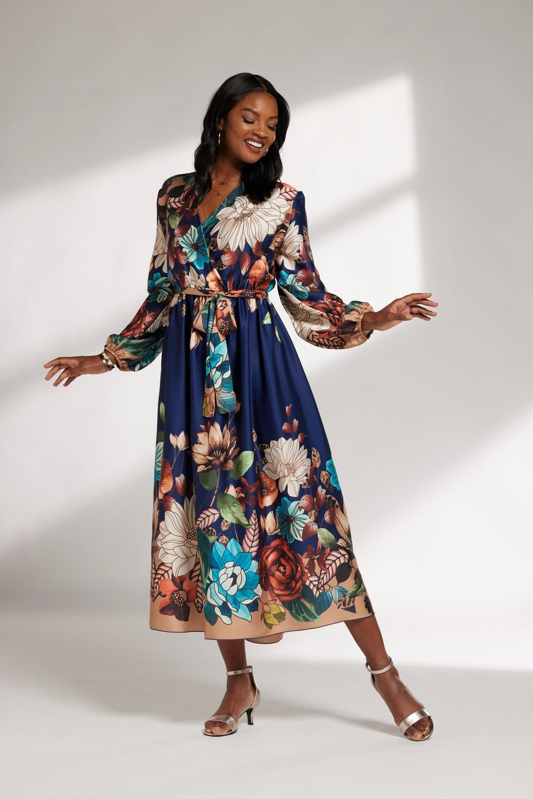 BLOOMIMG FLOWERS WRAP DRESS - Especially Yours