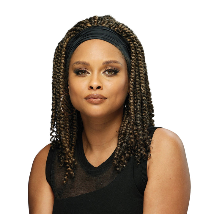 LENORA - Especially Yours