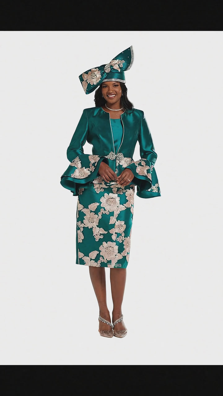 TOUCH OF SOUTACHE SUIT