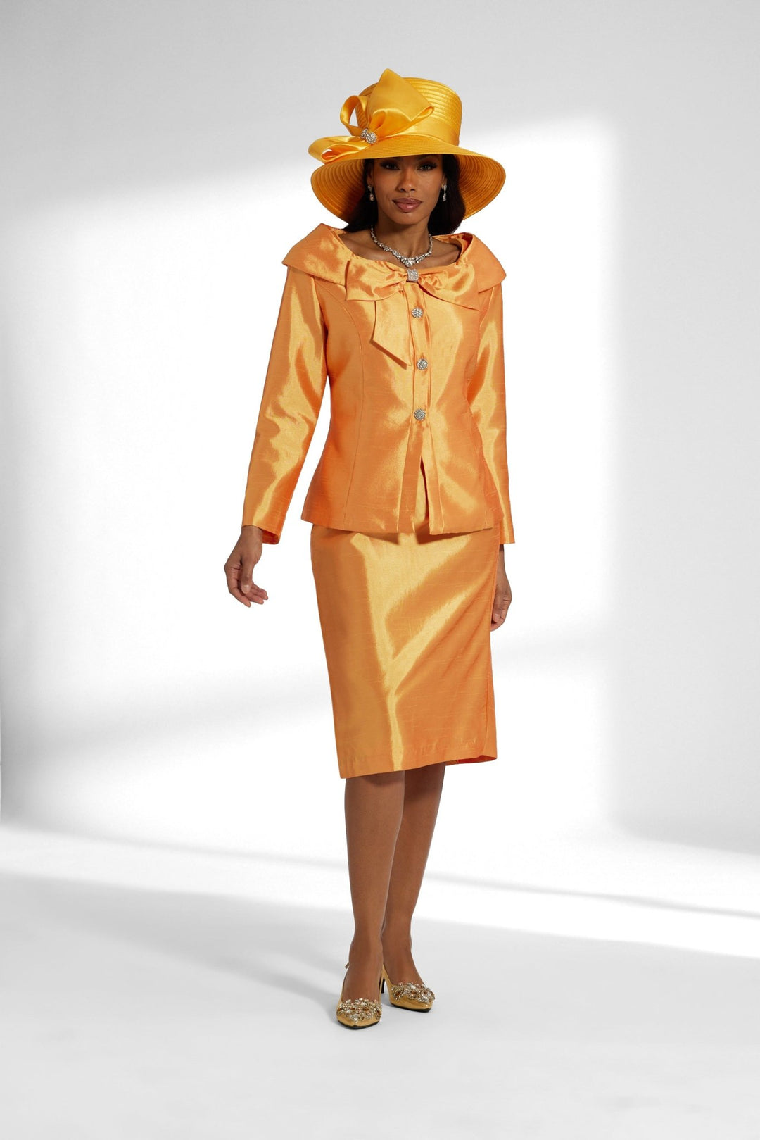 women’s church suit feminine