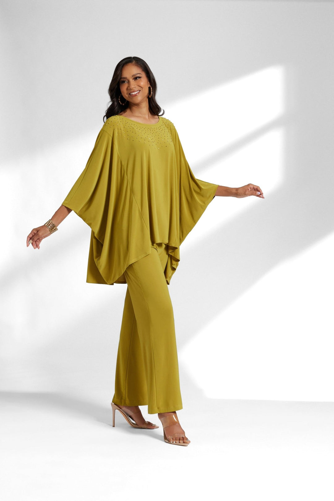 women’s flowy pantset outfit